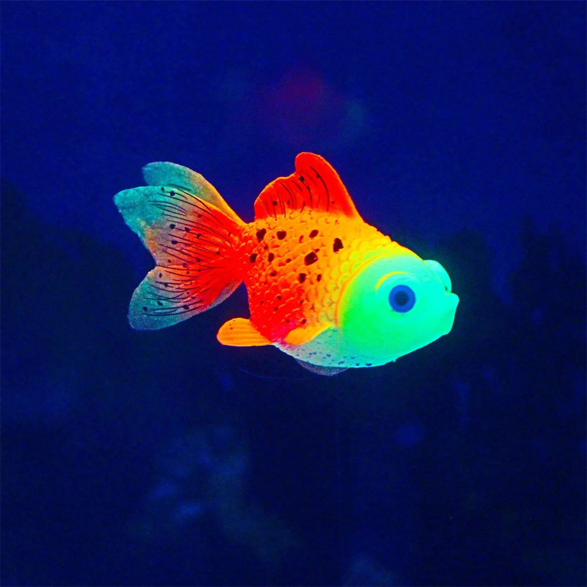 ILLUMINATING Goldfish Fake Fish Ornament